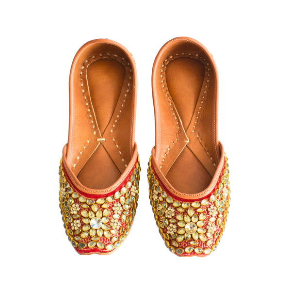 Red Kundan Punjabi Jutti