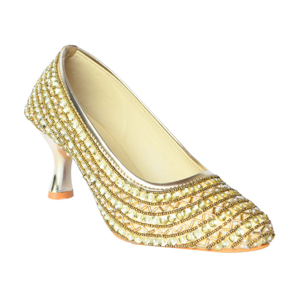 Golden Jutti with heel