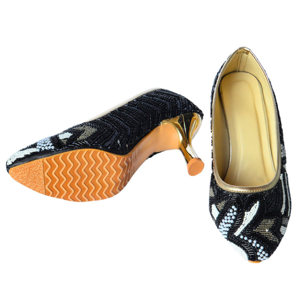 Black/ White Jutti with heel