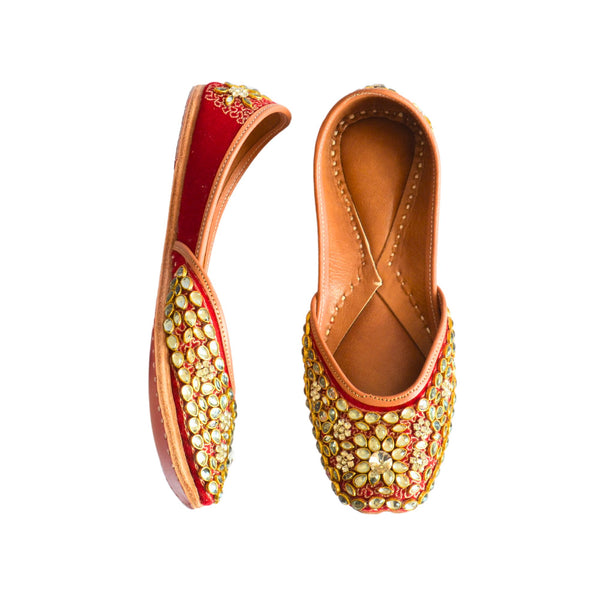 Red Kundan Punjabi Jutti