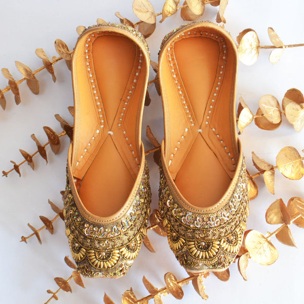 Antique Gold Curve Jutti