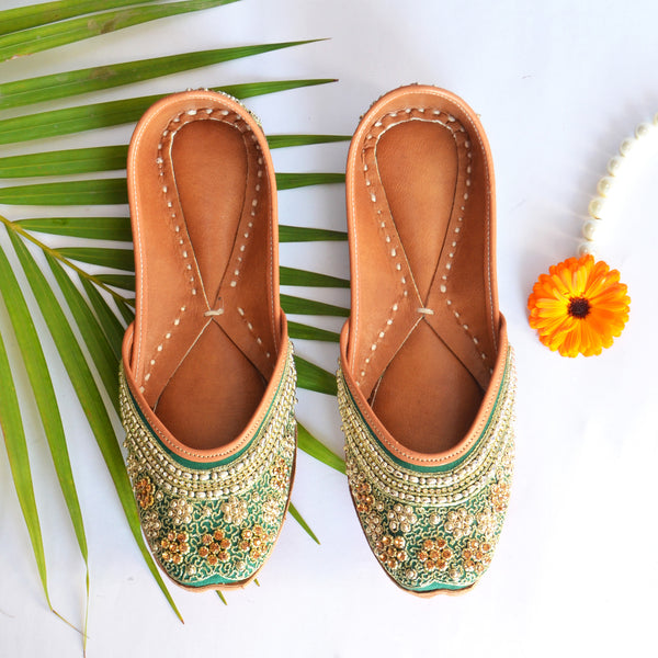 Green Color Punjabi Jutti