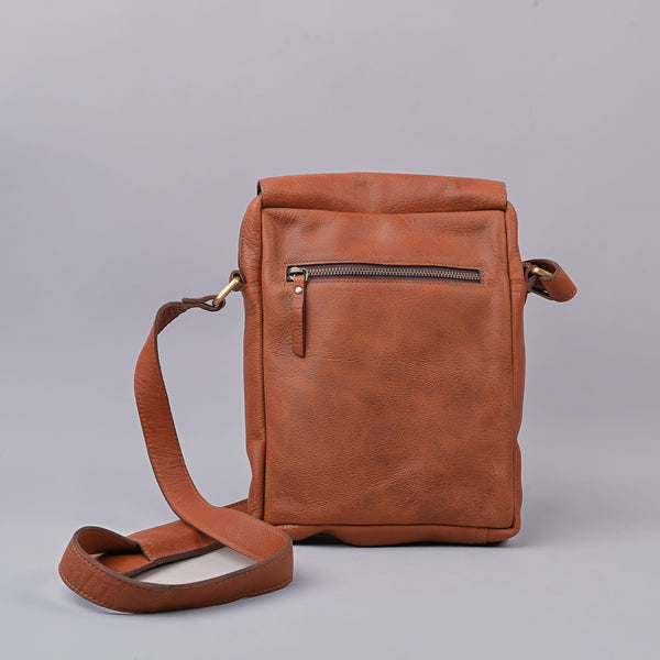 Unisex Premium Tan Leather  Backpack with Antique Finish Zinc Fittings