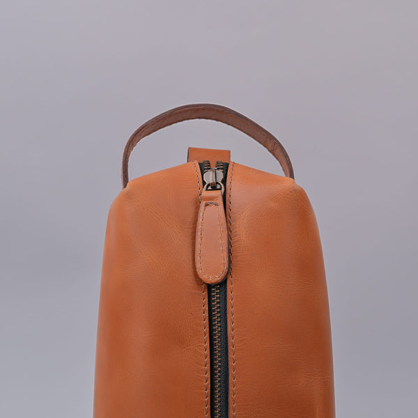 Tan Unisex Leather Travel Pouch