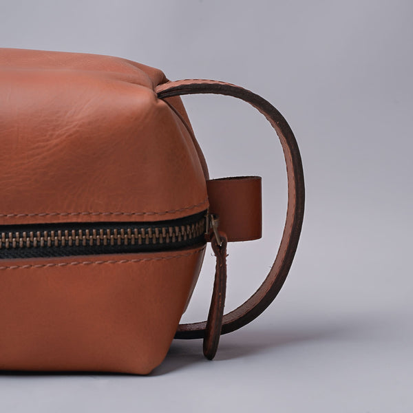 Tan Unisex Leather Travel Pouch