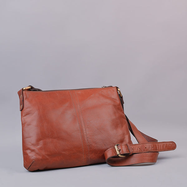 Unisex Classic Tan Leather Messenger Bag