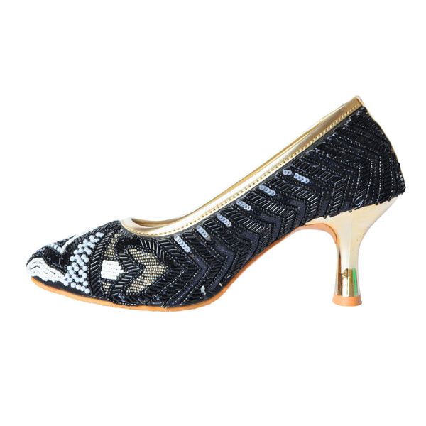 Black/ White Jutti with heel